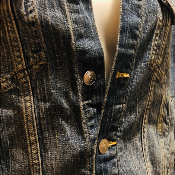 H&M Jean Jacket with Side Pockets waist length Cute & Stylehsh. - Picture 3 of 7